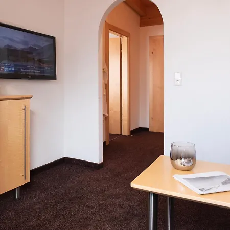 Glanzer Homes Hochsoelden Alojamento de Acomodação e Pequeno-almoço Sölden