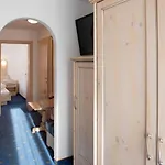 住宿加早餐酒店 Glanzer Homes Hochsoelden 3*