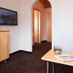 Glanzer Homes Hochsoelden 住宿加早餐酒店 索尔登