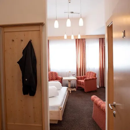 Glanzer Homes Hochsoelden B&B 3*